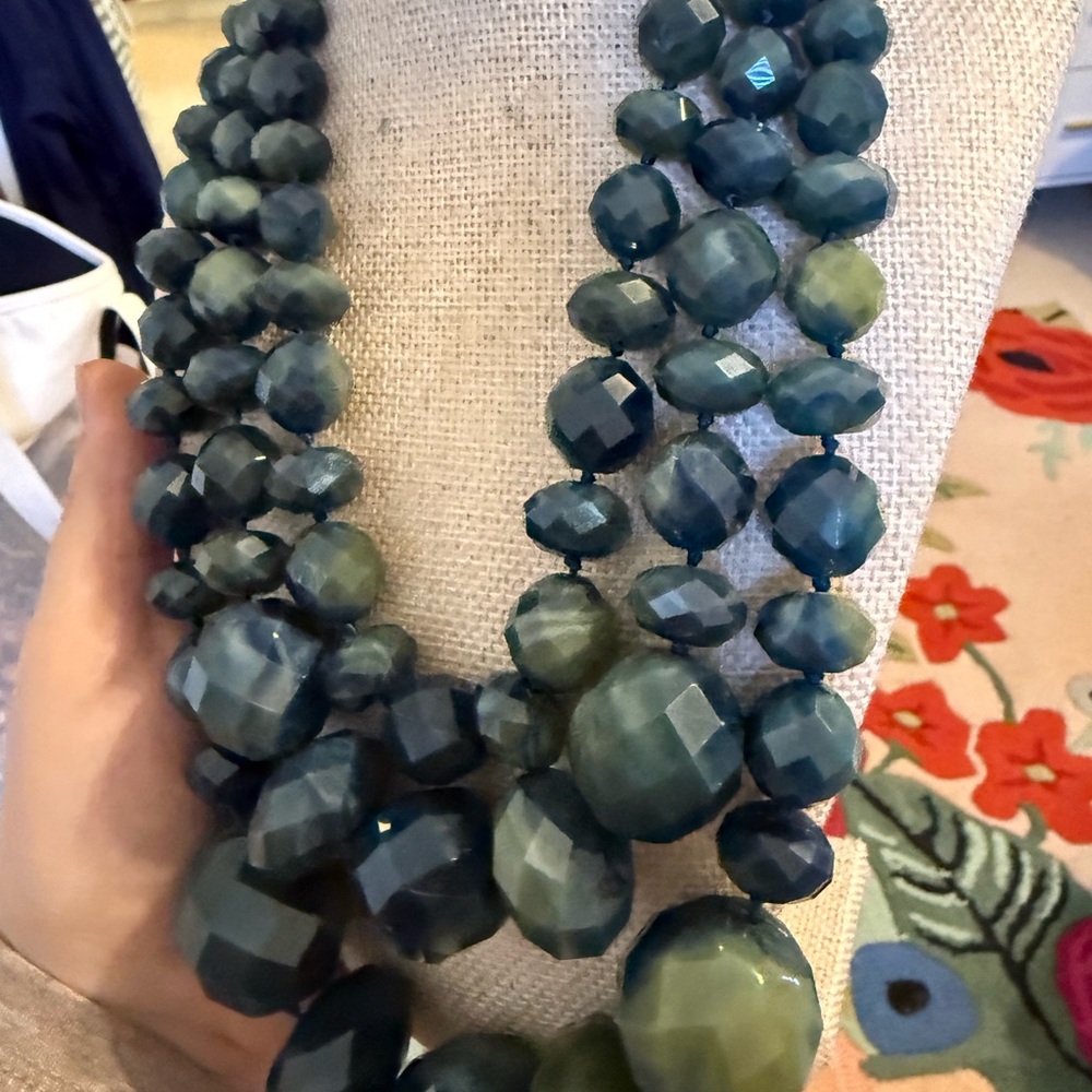 Kate Spade Give It A Swirl Royal Blue Green Beaded Statement Necklace WBRU4847 - Picture 3 of 9